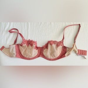 Victoria’s Secret Dream Angels Lace Bra size 34DD